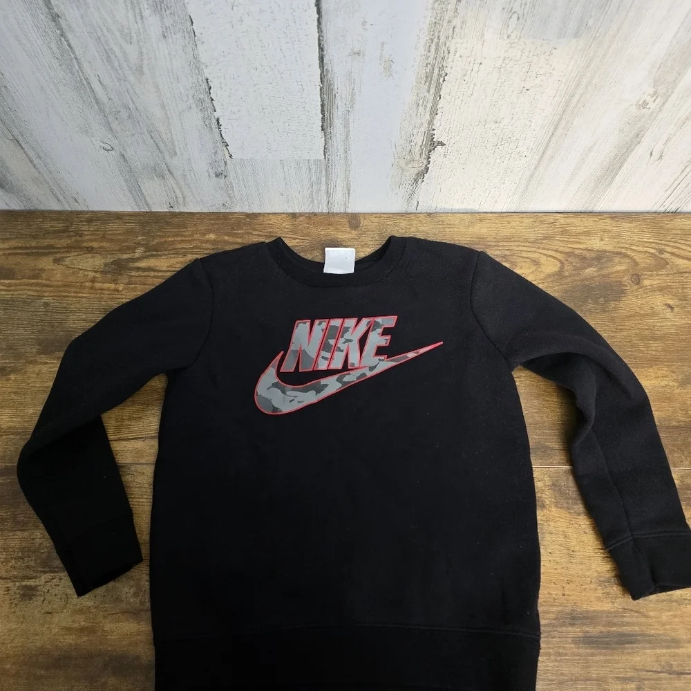Nike Kids Black Crewneck Sweater Gender Neutral Size 5-6 Years
